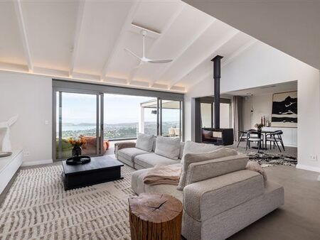 6 Bedroom House in Cutty Sark