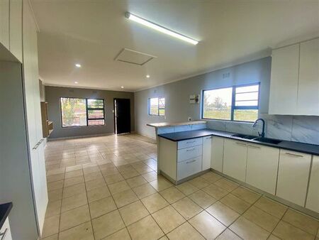 5 Bedroom House in Pacaltsdorp