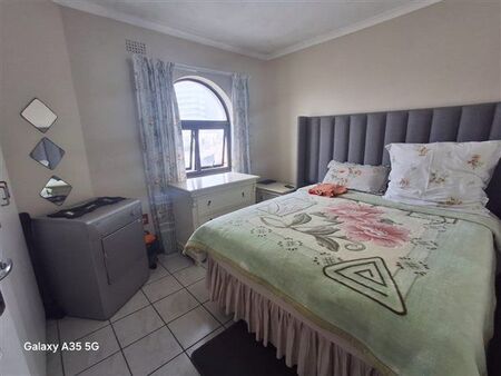 2 Bedroom Apartment in Bloubergstrand