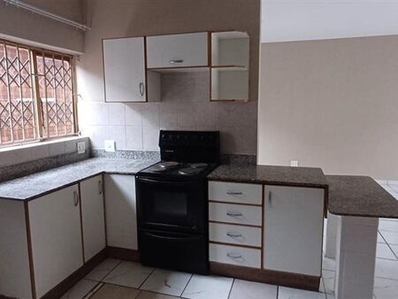 3 Bedroom Apartment in Arboretum