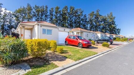 3 Bedroom house to rent in Paarl East