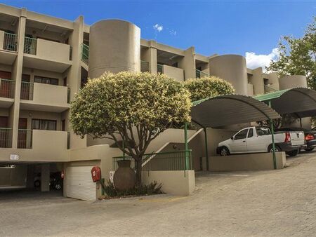 1 Bedroom Apartment in Benmore Gardens