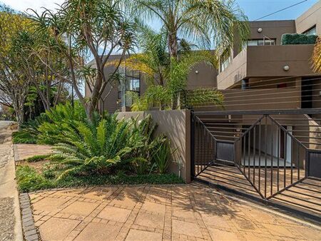 4 Bedroom Penthouse in Sandown
