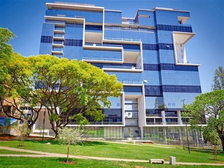 2 Bedroom Apartment in Rosebank