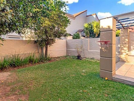 2 Bedroom Townhouse in Sunninghill