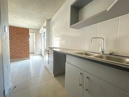 1 Bedroom Apartment in Glen Marais