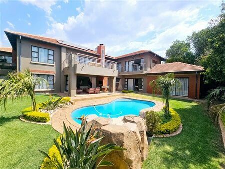 6 Bedroom House in Midstream Estate