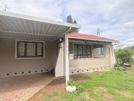 3 Bedroom House in Escombe