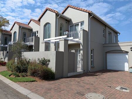 3 Bedroom House in Eagle Canyon Golf Estate
