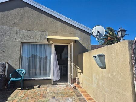 1 Bedroom Apartment in Duynefontein