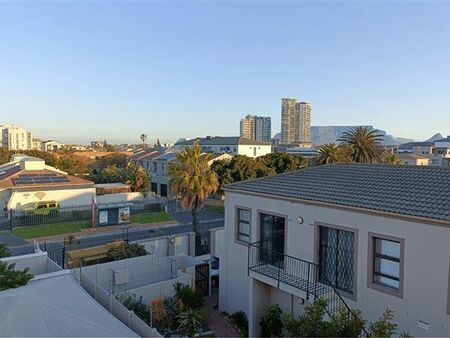 2 Bedroom Apartment in Table View