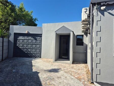1 Bedroom Flat in Protea Heights