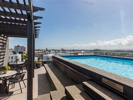 2 Bedroom Apartment in Observatory