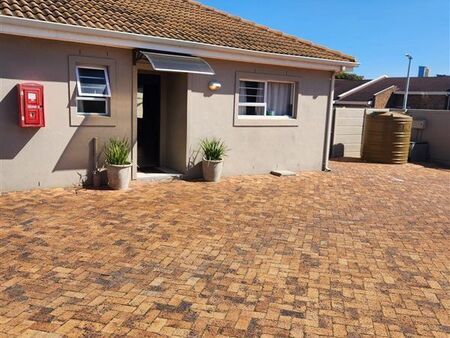 3 Bedroom Townhouse in Strand North