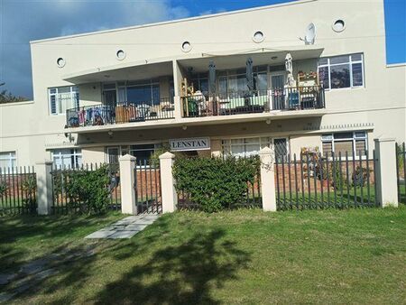 3 Bedroom Apartment in Paarl