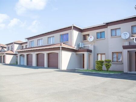 3 Bedroom Duplex in Meer En See