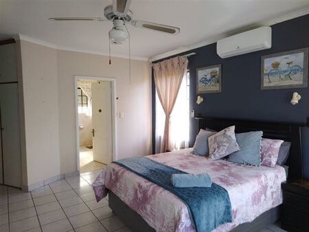 4 Bedroom House in Meer En See