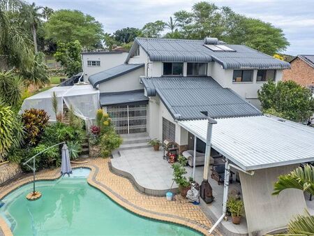 4 Bedroom House in Meer En See