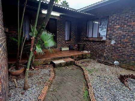 3 Bedroom Duet in Meer En See