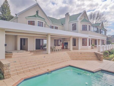 4 Bedroom House in Winterskloof