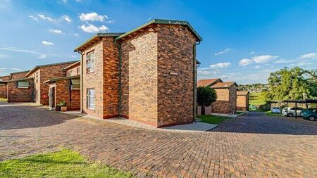 2 Bedroom apartment to rent in Discovery, Roodepoort