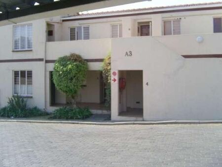 1 Bedroom Apartment in Wilgeheuwel