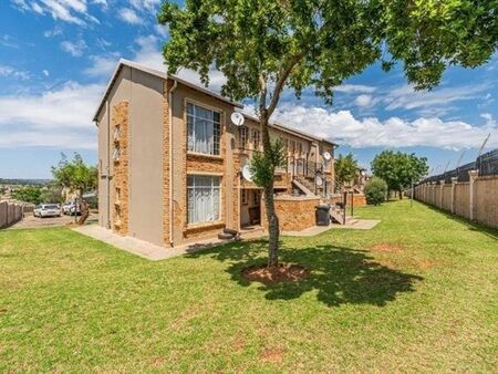 2 Bedroom Apartment in Honeydew