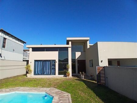 4 Bedroom House in Parklands