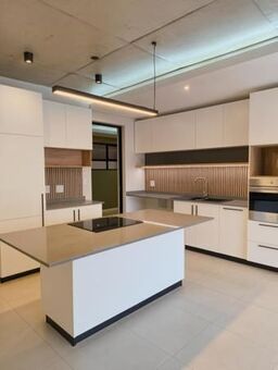 2 Bedroom Apartment in Menlo Park