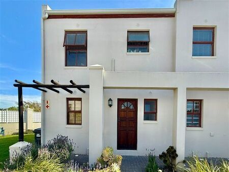2 Bedroom Apartment in Parklands