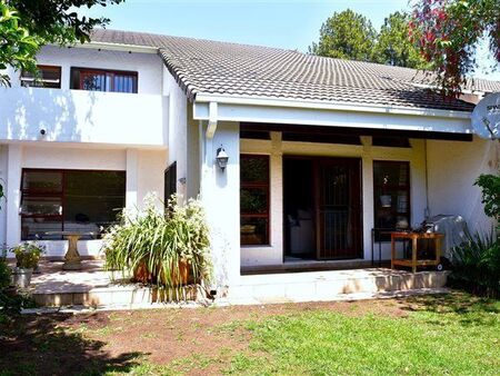 3 Bedroom Cluster in Bryanston
