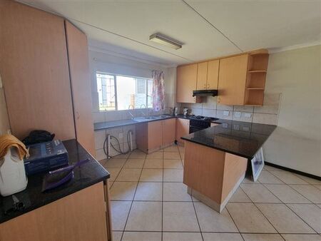 2 Bedroom Apartment in Florida Glen