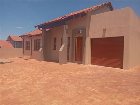 3 Bedroom House in Ormonde