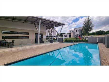 1 Bedroom Apartment in Fourways
