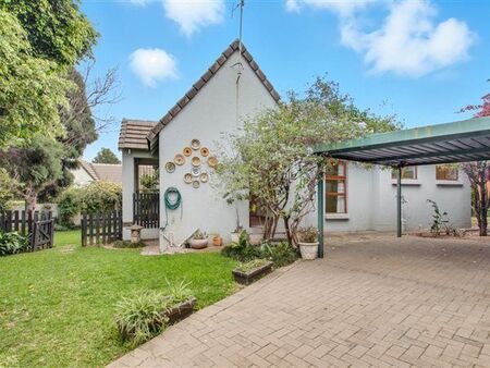 2 Bedroom Cluster in Douglasdale