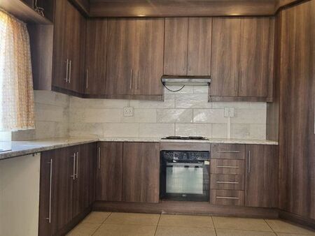 3 Bedroom House in Kookrus