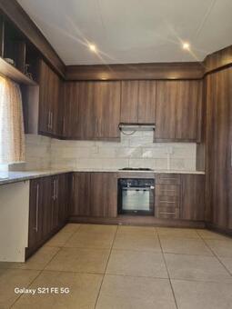 3 Bedroom House in Kookrus