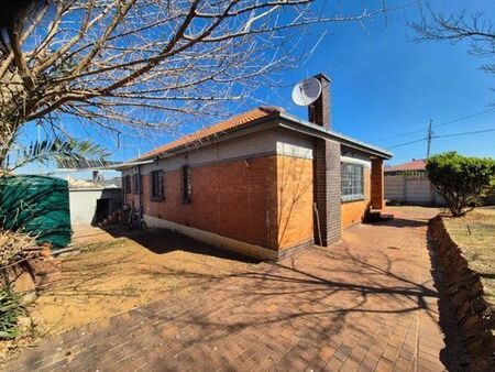 3 Bedroom House in Sunnyridge