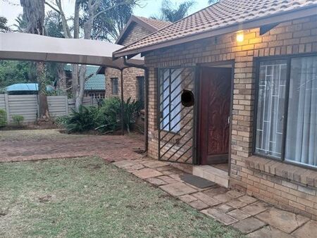 1 Bedroom House in Clubview