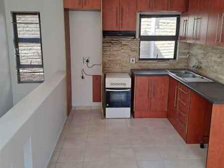 1 Bedroom Flat in Abbotsford