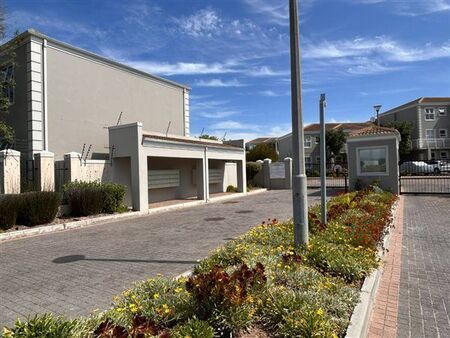 2 Bedroom Flat in Melkbosstrand