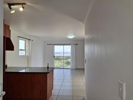 Bachelor Apartment rented in Muizenberg, Cape Town
