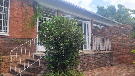 2 Bedroom house to rent in Melville, Johannesburg