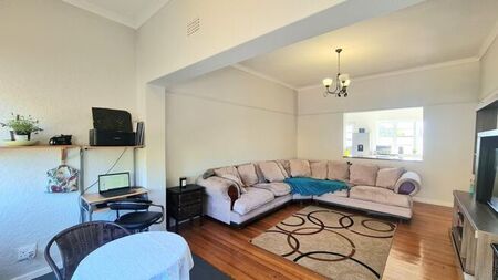 2 Bedroom apartment to rent in Claremont, Cape Town