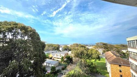 1 Bedroom apartment to rent in Kenilworth, Cape Town