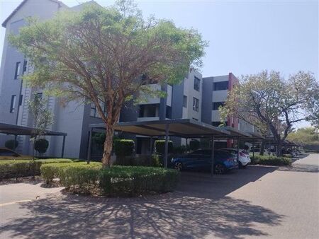 2 Bedroom Apartment in Fourways