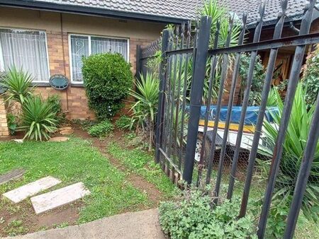 2 Bedroom House in Hazel Park