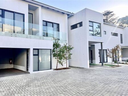 2 Bedroom Townhouse in Sandown
