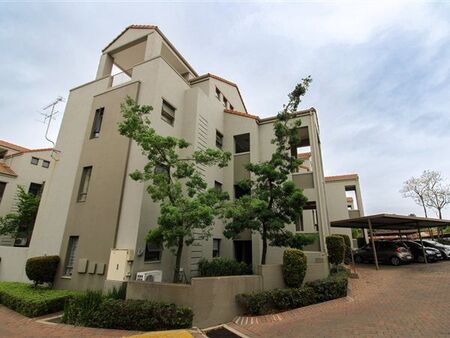 2 Bedroom Apartment in Bryanston