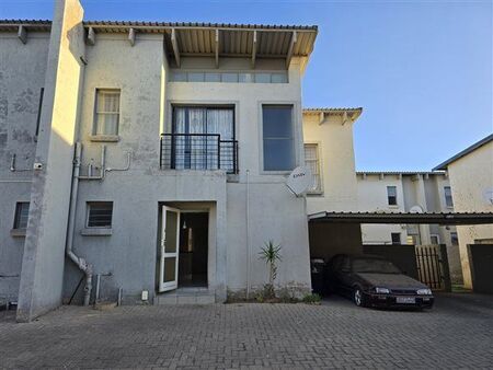 3 Bedroom Duplex in Albertsdal